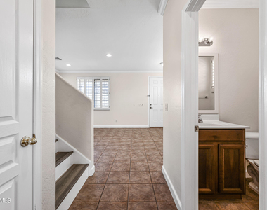 4046 S Tatum Lane - Photo Thumbnail 15