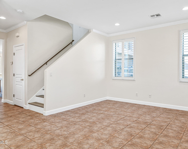 4046 S Tatum Lane - Photo Thumbnail 8