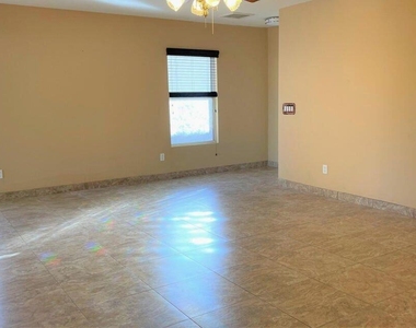 2862 E Bagdad Road - Photo Thumbnail 1