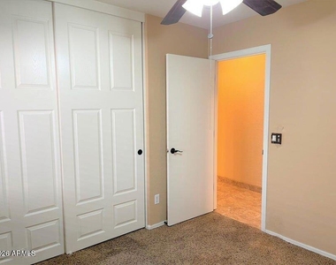 2862 E Bagdad Road - Photo Thumbnail 8
