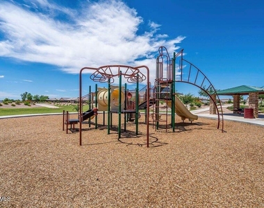 2862 E Bagdad Road - Photo Thumbnail 17