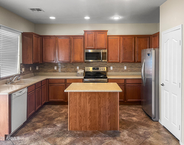 17727 N 89th Drive - Photo Thumbnail 3