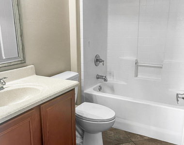 17727 N 89th Drive - Photo Thumbnail 10