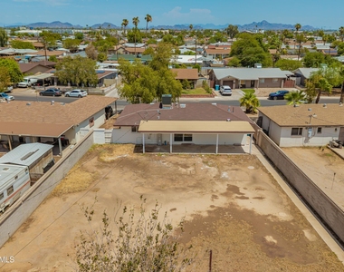 4542 N 50th Drive - Photo Thumbnail 29