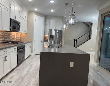 3855 S Mcqueen Road - Photo Thumbnail 5