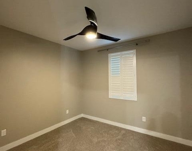 3855 S Mcqueen Road - Photo Thumbnail 11