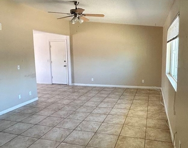 2254 E Alpine Avenue - Photo Thumbnail 4