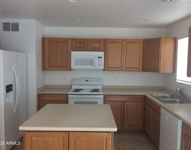 2254 E Alpine Avenue - Photo Thumbnail 8