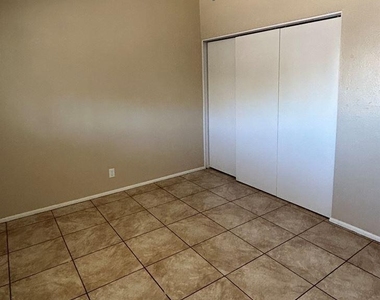 2254 E Alpine Avenue - Photo Thumbnail 15