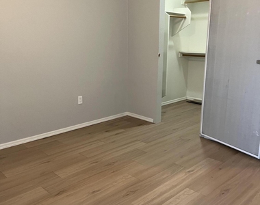 2929 W Yorkshire Drive - Photo Thumbnail 20