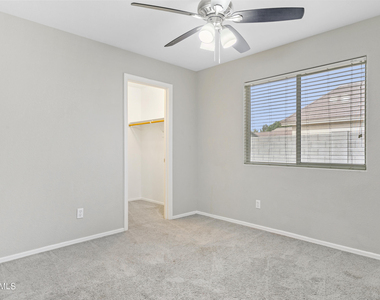 5529 E Gable Avenue - Photo Thumbnail 15