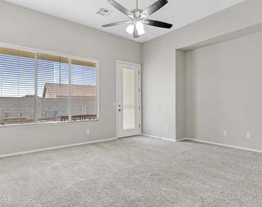 5529 E Gable Avenue - Photo Thumbnail 6