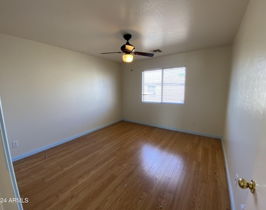 6724 N 129th Lane - Photo Thumbnail 18