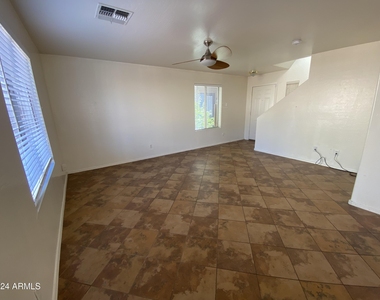 6724 N 129th Lane - Photo Thumbnail 3