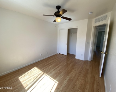 6724 N 129th Lane - Photo Thumbnail 16