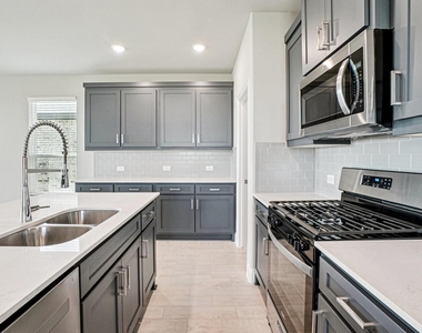 3009 Camilli Cove - Photo Thumbnail 9