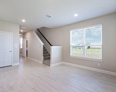 3009 Camilli Cove - Photo Thumbnail 19