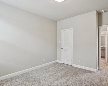 3009 Camilli Cove - Photo Thumbnail 28