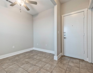 6051 Ross Avenue - Photo Thumbnail 11