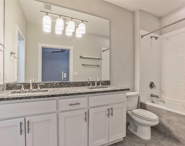 6051 Ross Avenue - Photo Thumbnail 20