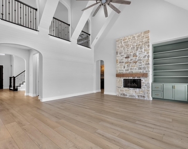 3131 Callander - Photo Thumbnail 12