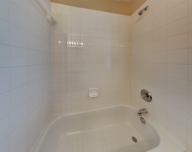 1829 Carver Drive - Photo Thumbnail 16
