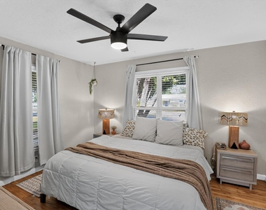 10518 Dawn Drive - Photo Thumbnail 13