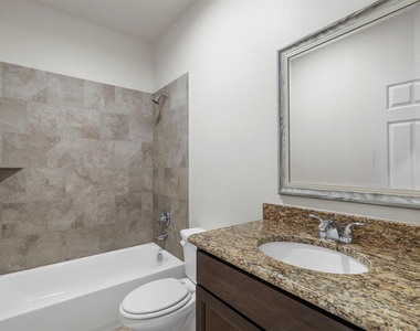 415 Williams Drive - Photo Thumbnail 10