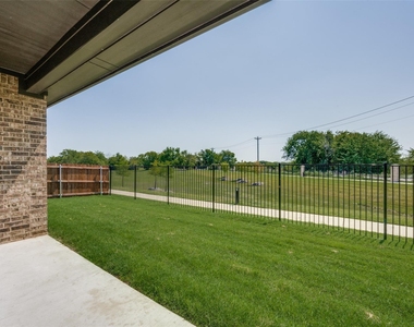 4013 Bluestem Boulevard - Photo Thumbnail 20