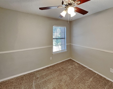 1313 Ponder Way - Photo Thumbnail 11