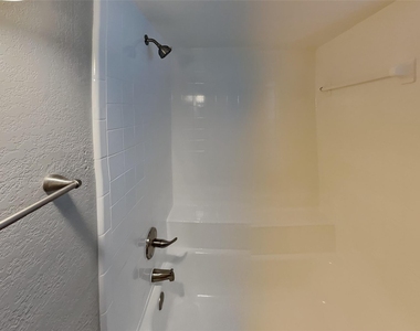 1313 Ponder Way - Photo Thumbnail 8