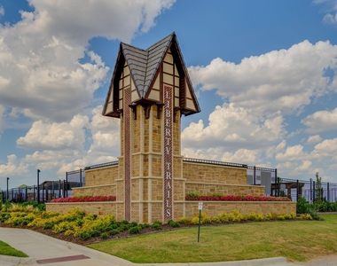 16424 Milwaukee Street - Photo Thumbnail 28