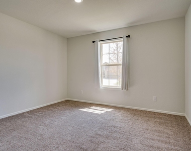 16424 Milwaukee Street - Photo Thumbnail 13