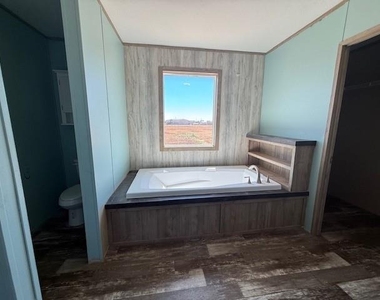 2251 Private Road 5112 - Photo Thumbnail 15