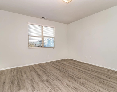 5216 Applegate Drive - Photo Thumbnail 8