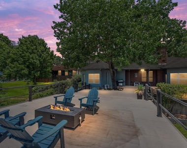 111 Hickory Creek Circle - Photo Thumbnail 28