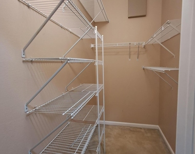 8924 Sandshot Court - Photo Thumbnail 16