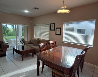 8924 Sandshot Court - Photo Thumbnail 8