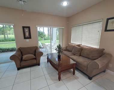 8924 Sandshot Court - Photo Thumbnail 4