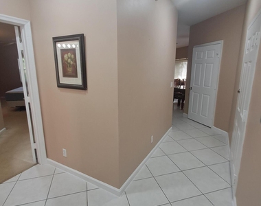 8924 Sandshot Court - Photo Thumbnail 13