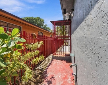 4952 Nw 21st Avenue - Photo Thumbnail 48