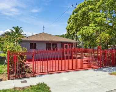 4952 Nw 21st Avenue - Photo Thumbnail 42