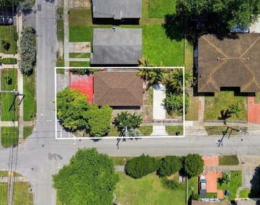 4952 Nw 21st Avenue - Photo Thumbnail 36