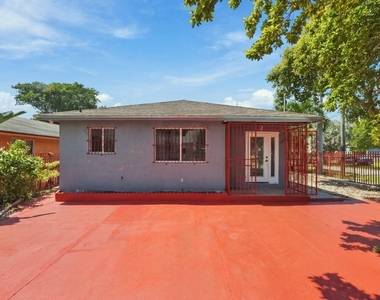 4952 Nw 21st Avenue - Photo Thumbnail 44