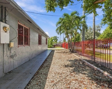 4952 Nw 21st Avenue - Photo Thumbnail 34