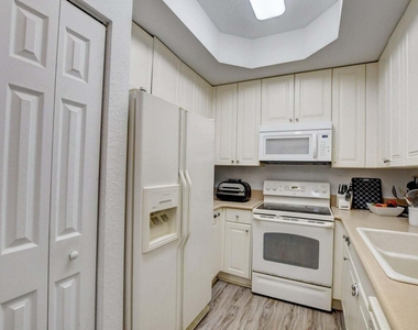 6550 Morgan Hill Trail - Photo Thumbnail 9