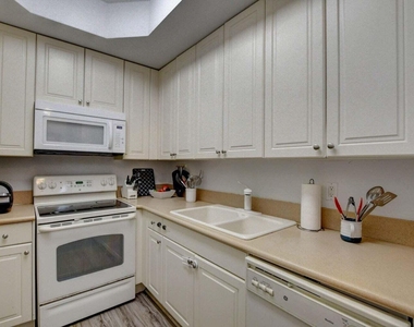 6550 Morgan Hill Trail - Photo Thumbnail 8