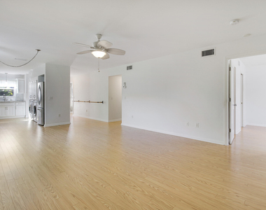 8388 Se Croft - Photo Thumbnail 16