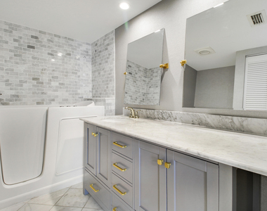 8388 Se Croft - Photo Thumbnail 23