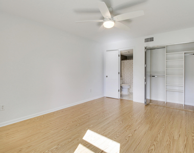 8388 Se Croft - Photo Thumbnail 25